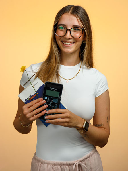 Katharina Schmitz – Biologie, Deutsch, Mathe, DaZ – Gymnasium Speicher